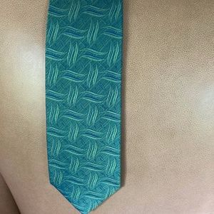 Bolgheri Necktie